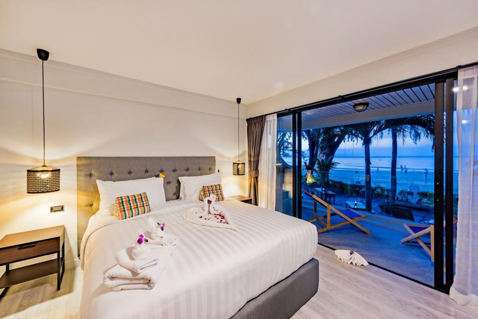 Thai Kamala Beach Front Phuket Ngoại thất bức ảnh