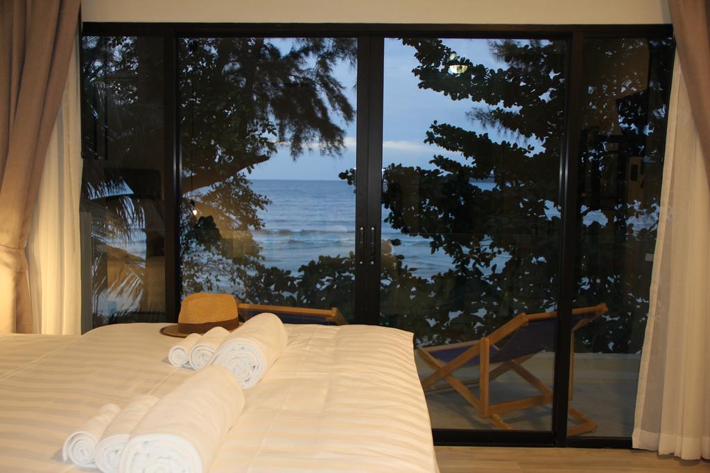 Thai Kamala Beach Front Phuket Ngoại thất bức ảnh