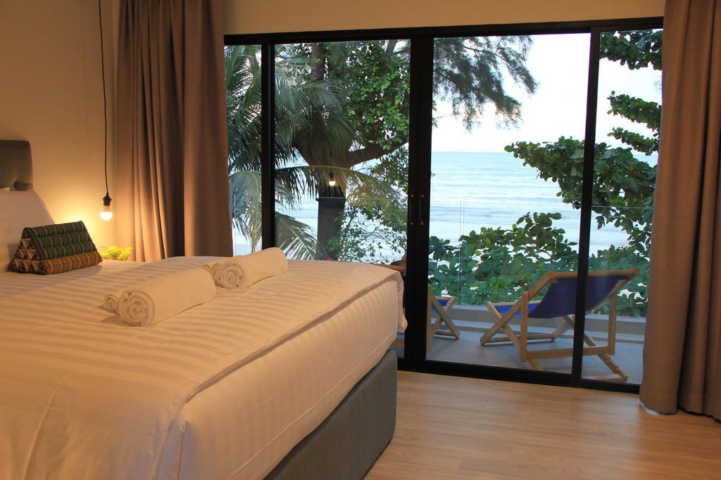 Thai Kamala Beach Front Phuket Ngoại thất bức ảnh