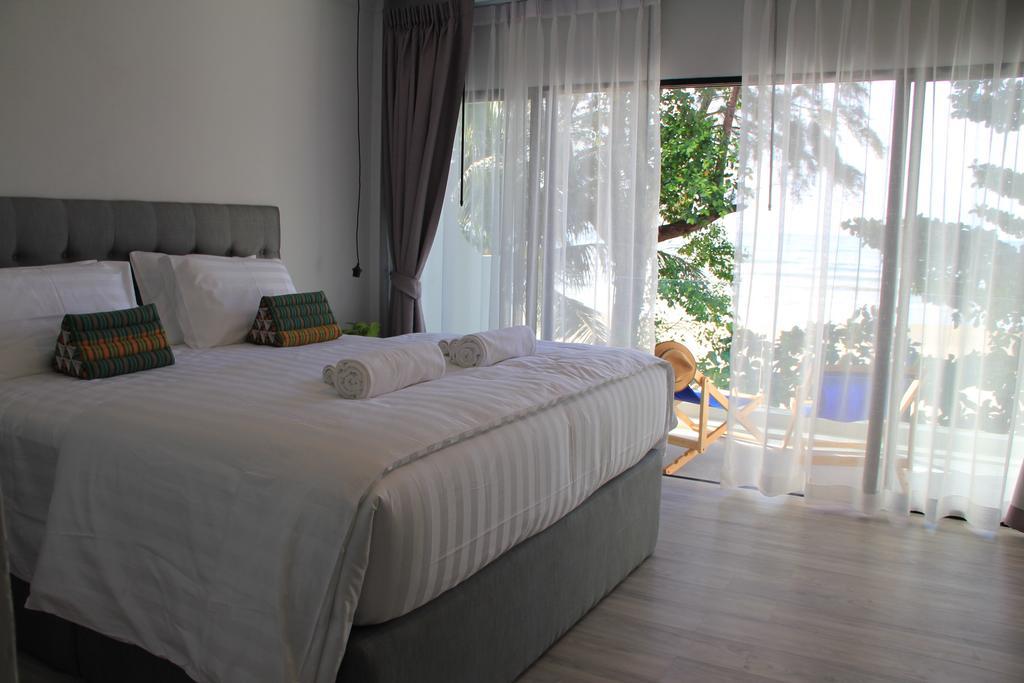 Thai Kamala Beach Front Phuket Ngoại thất bức ảnh